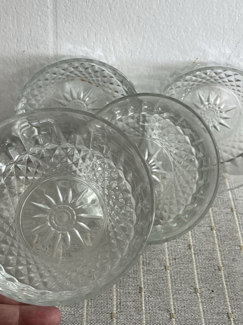 VTG Arcoroc France Star Diamond Cut Clear Glass Fruit Salad Berry Bowls Set Of 4